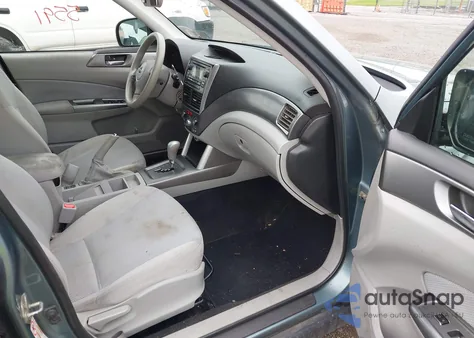 2011 Subaru Forester 2.5X Premium z USA, uszkodzony, nr VIN JF2SHBDC9BH711042